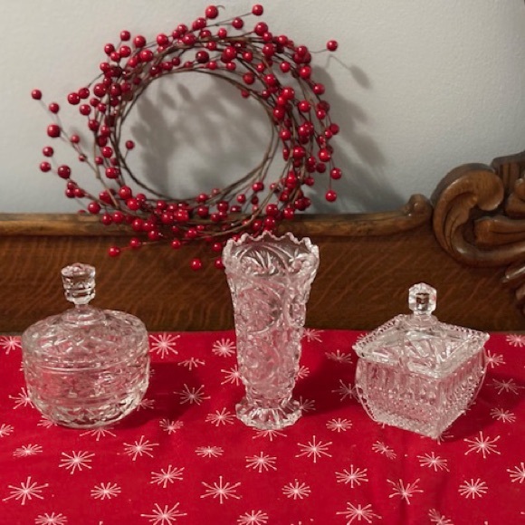 3-Piece Vintage Elegant Crystal Set - Picture 1 of 4